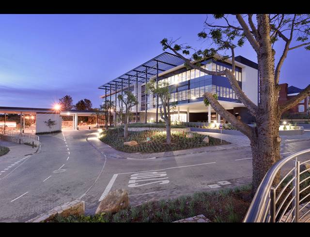 7,000M² OFFICE TO LET IN BRYANSTON